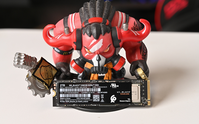 闪迪新品WD_BLACK SN8100评测:PCIe 5.0固态硬盘新王登场