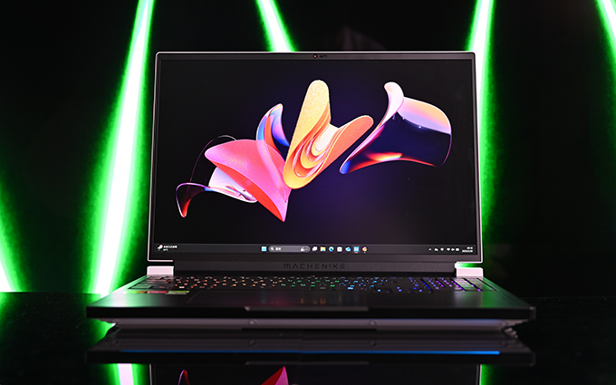 机械师全新曙光16 Pro评测:“二西莫夫”装了长江存储PC411,战力拉满