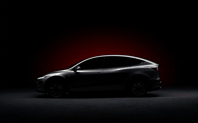 特斯拉Model YL上市，33.9万起！理想i8成为最大竞品？