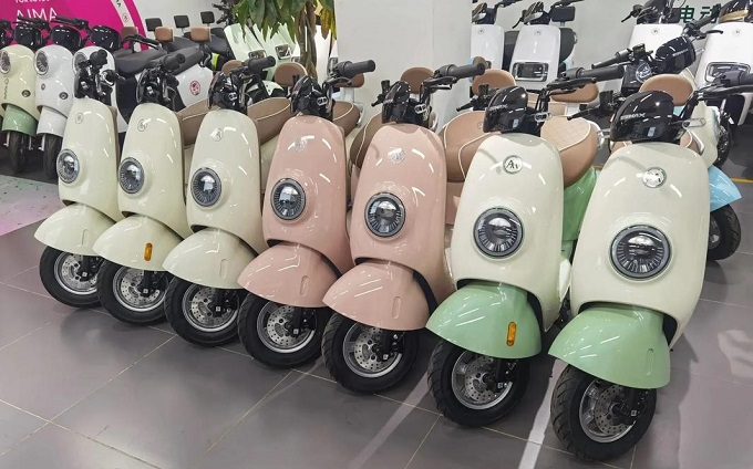 小电驴新规施行！时速超过25km/h，违法！