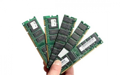 DDR5内存测试芯片曝光：7nm工艺，4400MHz频率，预计2020年商用