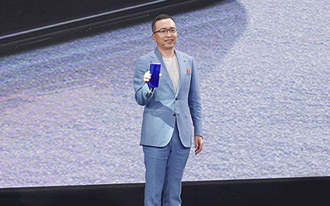 吓人技术不断来袭 荣耀发布Note10大屏旗舰手机