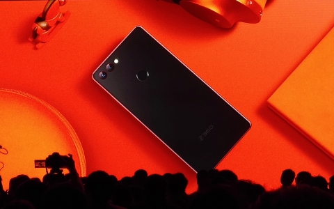 有“颜”在先 360手机正式发布N7Pro与N7Lite