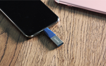 闪迪欣享手机闪存盘体验：为iPhone而生的U盘