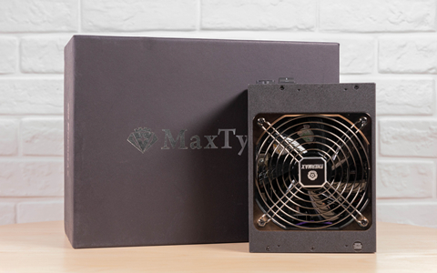 发烧基石：安耐美MaxTytan钛金冰核1250W上手简评
