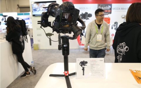 魔爪CES2019发布新品手机稳定器 MOZA Air 2加入尼康Z6电影制作套装