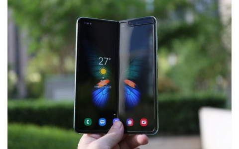可折叠手机短期内无法根治 三星Galaxy Fold发货无限期推迟