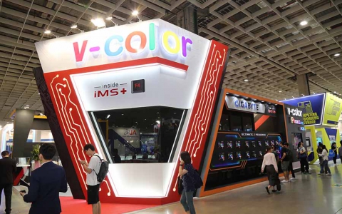 Computex 2019 | 关机也能感受色彩，v-color推全新RPISM棱镜系列内存