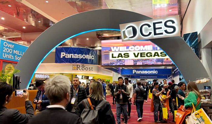 CES 2025暴走三天，这一场科技春晚，我看到了硬核新品和贯穿全场AI