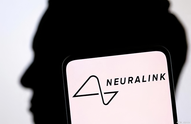  马斯克Neuralink首位受试者康复，能意念控鼠标，但安全性仍有待观察