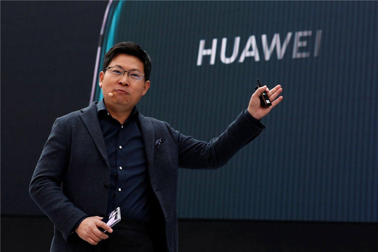 比亚迪高管教余承东做事：少一些对比会更给华为品牌加分