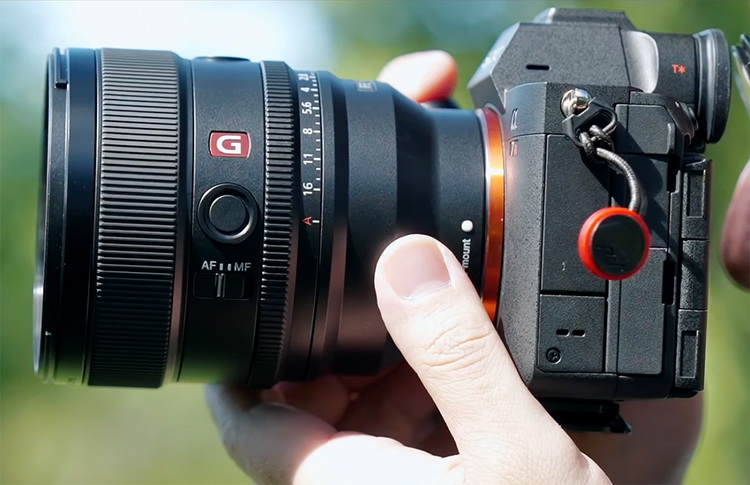  索尼FE 85mm F1.4 GM II惨遭提前发布 重量锐减至瓶装可乐