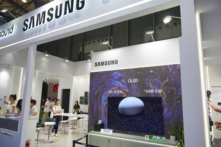  三星展示旗舰Micro LED电视：百万售价凝聚最新科技精华