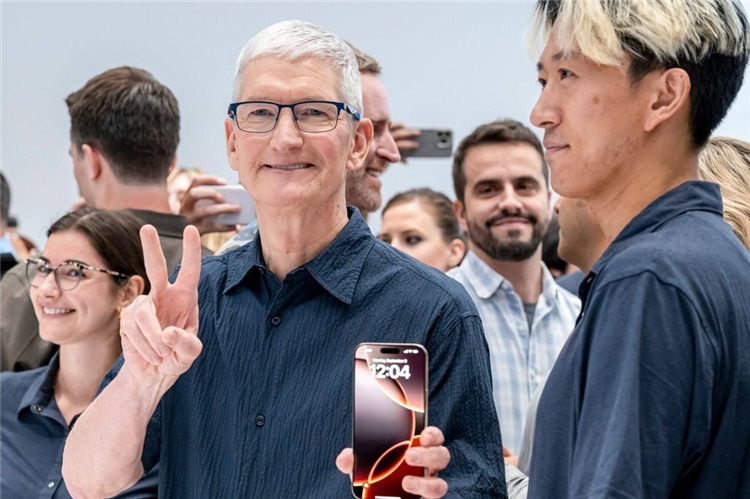 iPhone 16系列发售三周销量大增20%，华为抢占老款iPhone市场