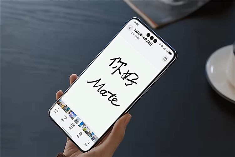 曲面屏讨人嫌！曝华为Mate 80系列全系采用直屏，处理器相机大升级