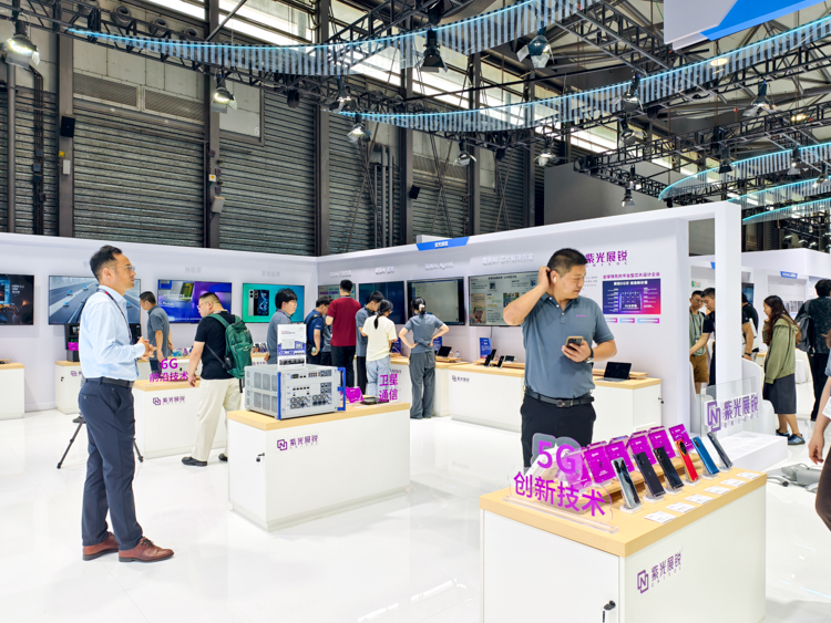  紫光展锐于MWC上海展示多款AI方案：T9100大模型性能提升27%