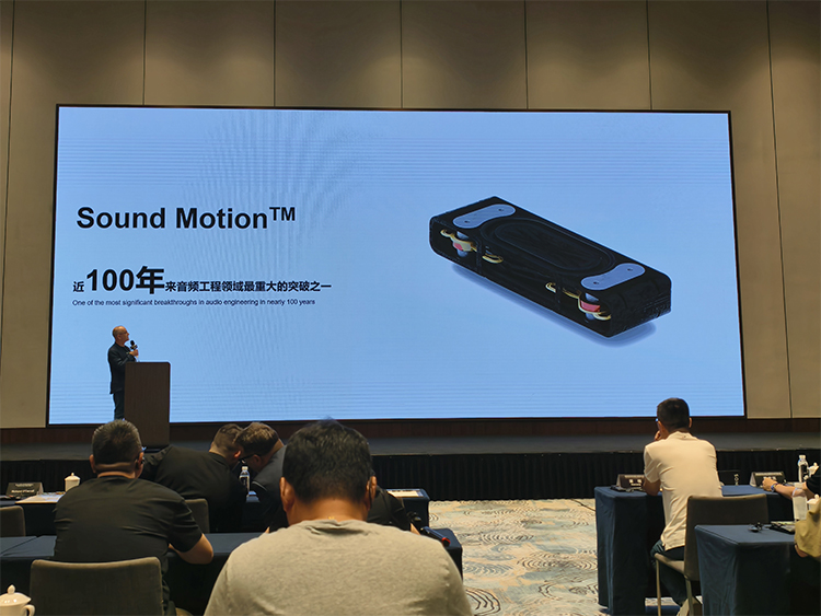  Sonos推出Arc Ultra条形音响，如何用小身材撬动大声场