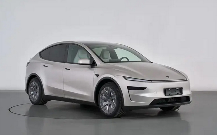 特斯拉Model Y L配置曝光：六座布局，二排可移动、放平