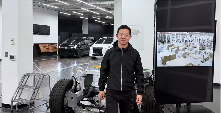 真的&ldquo;只是换标&rdquo;！法拉第未来首款MPV在美国完成&ldquo;预量产&rdquo;