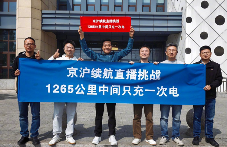  雷军回应&ldquo;营销大师&rdquo;标签，友商阴谋，表面夸我实际上是黑我！