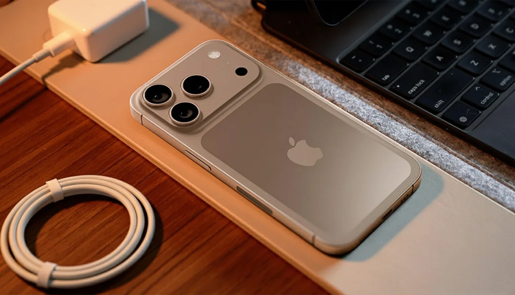  继自动打电话后，iPhone 17系列再翻车！电量耗尽有线充就废了？