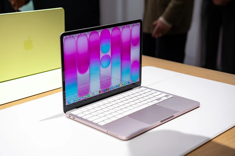  SSD成本压力太大：4599元的MacBook Neo要下架了？