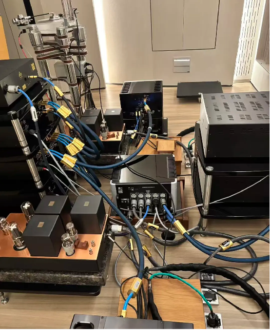 Questyle旷世之声 发布 easyHiFi 无线一体化音响系统E5687.png