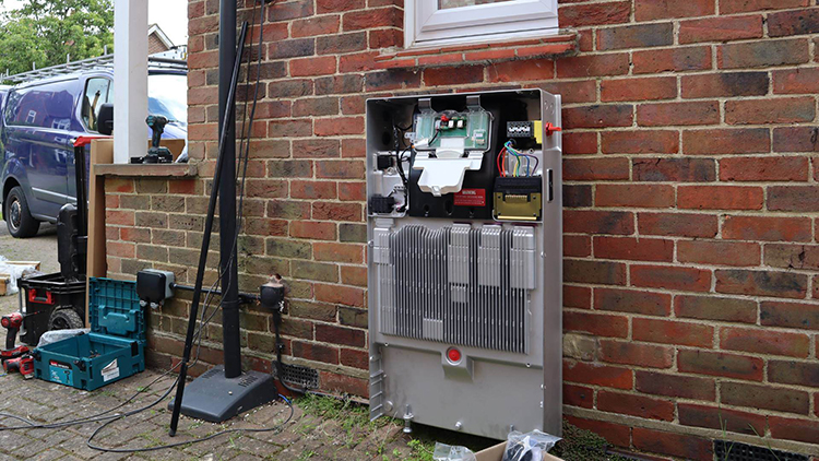 Tesla-Powerwall-3-Internals---First-Installation-by-Spirit-Energy.jpg