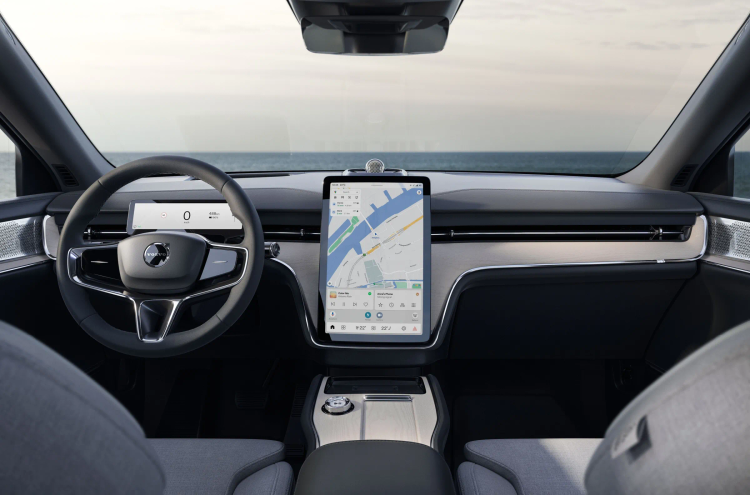 305713_Volvo_EX90.png