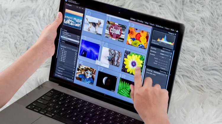 Exclusive-Peek-Apples-Revolutionary-Touchscreen-MacBook-Pro-Set-for-2025-Release-_副本.jpg